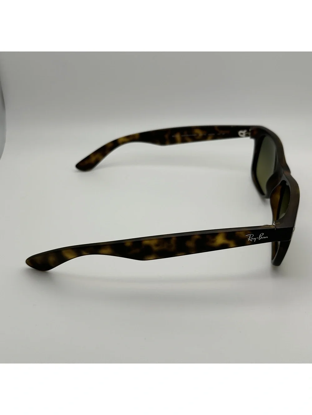 Ray-Ban these ray